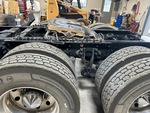 4 Underbody - Truck with 