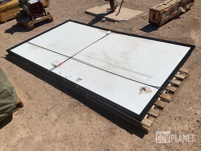 Elite Screens Projection Screen