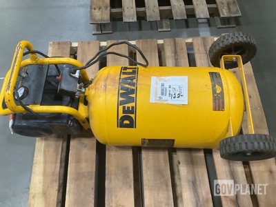 Dewalt D55168 Air Compressor