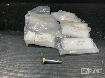 (11) Boeing 32-45069-5 Shoulder Bolts