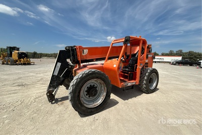 2017 JLG 8042 Telehandler