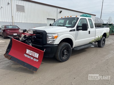 2016 Ford F-350 4x4 XL 4x4 Extended Cab Pickup