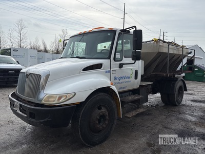 2006 International DuraStar 4300 4x2 شاحنة توزيع