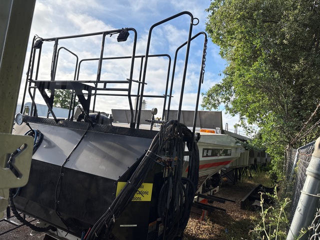 2017 LeeBoy RA400 Pothole Patcher Truck Body