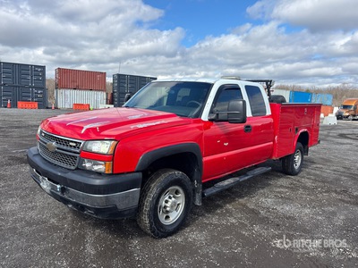 2005 Chevrolet 2500 4x4 Camion utilitaire