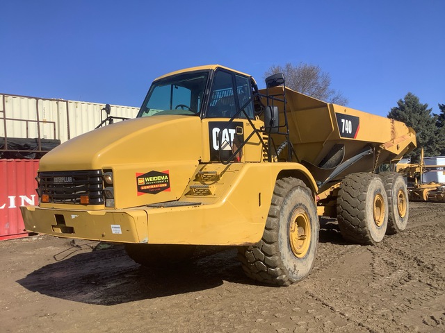 2006 Cat 740 Articulated Dump Truck