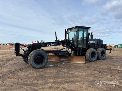 2005 John Deere 772D AWD Motor Grader
