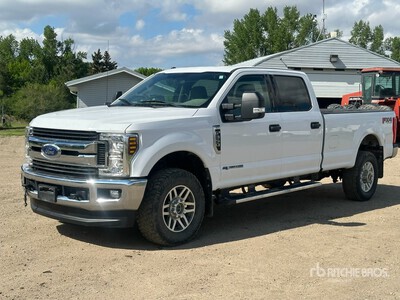 2019 Ford F-350 XLT 4x4 Crew Cab Pick-up