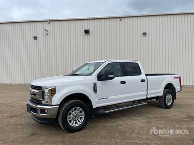 2019 Ford F-350 XLT 4x4 Crew Cab Pickup