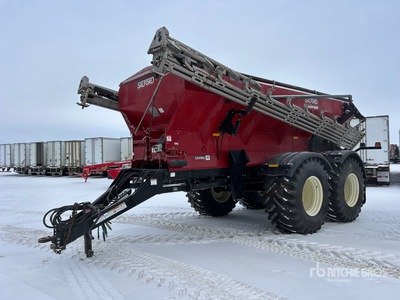 2018 Salford Valmar 9620 72 ft Air Boom T/A Fertilizer Applicator