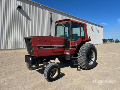 1984 International 3088 2WD Tractor