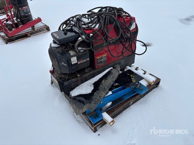 Lincoln Ranger 8 225 A Stick Spawarka napędzana silnikiem