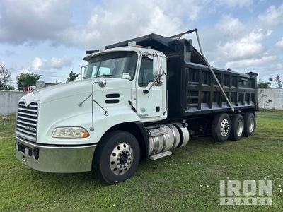 2015 Mack CXU613 8x4 Tri/A Dump Truck
