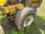 Underbody with Right Steer Tire