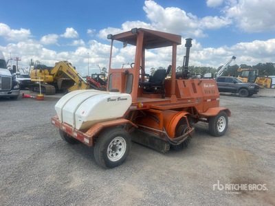 2005 Broce RJ350 Self-Propelled Broom