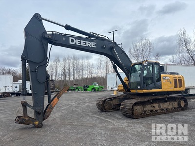 John Deere 350D Tracked Excavator