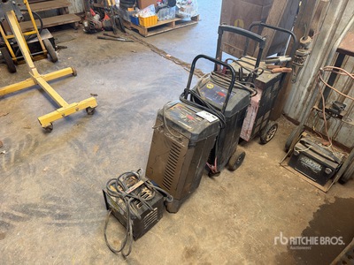 Quantity of (5) Battery Chargers Akkuladegerät