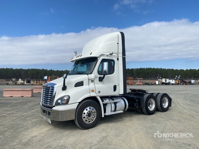 2018 Freightliner Cascadia 113 6x4 Day Cab Truck Tractor