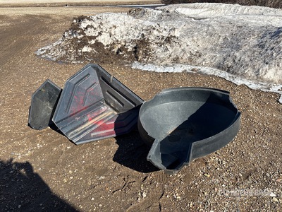 Quantity of (3) Auger Hopper