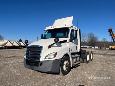 2018 Freightliner Cascadia 113 6x4 3-Achs Sattelzugmaschine