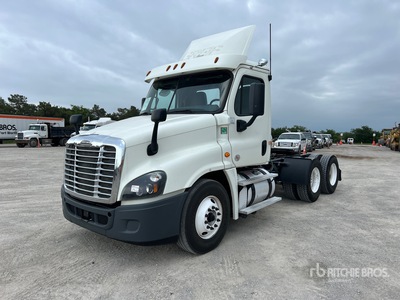 2018 Freightliner Cascadia 125 6x4 T/A Day Cab Truck Tractor