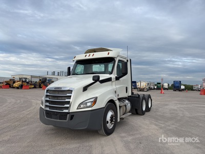 2018 Freightliner Cascadia 126 6x4 T/A Day Cab Truck Tractor