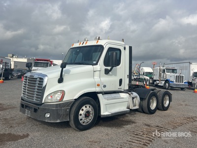 2012 Freightliner Cascadia 125 6x4 T/A Day Cab Truck Tractor