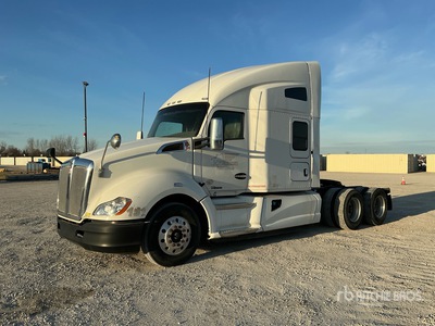 2016 Kenworth T680 6x4 Sleeper Prime Mover