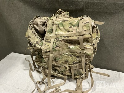 (13) Large Field Rucksacks