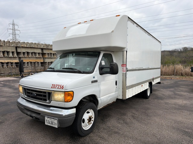 2007 Ford E-350 Cutaway Cargo Van