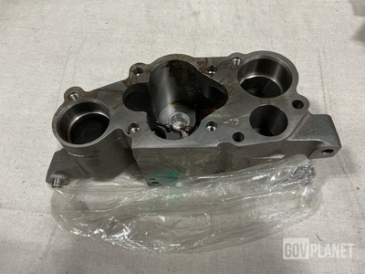 (3) Cat 232-1606 Pump Transmission Housings