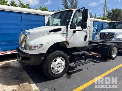 2010 International 4400 4x2 S/A Day Cab Truck Tractor (Inoperable)