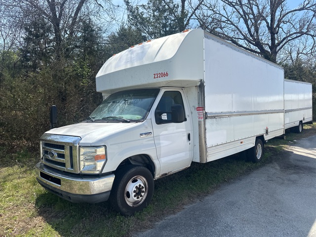 2008 Ford E-350 Cutaway Cargo Van