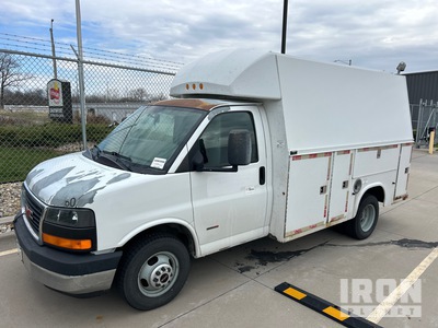 2006 GMC Savana 4x2 Utility Truck