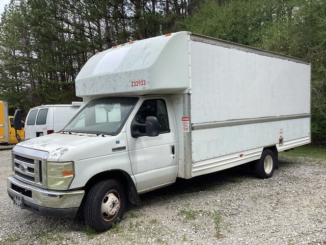2008 Ford E-350 Cutaway 4x2 Cargo Van