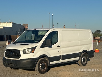 2015 Ford Transit 150 Furgoneta de carga