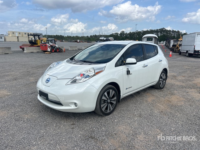 1N4AZ0CP9FC309563 Nissan Leaf Photo 1