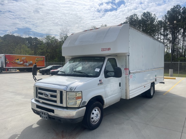 2008 Ford E-350 Cutaway Cargo Van