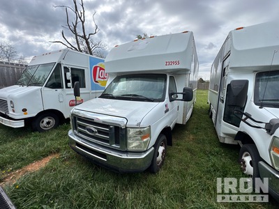 2008 Ford E-350 Cutaway Cargo Van