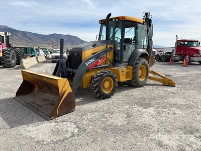 2019 John Deere 310 4x4 Graaflaadmachine
