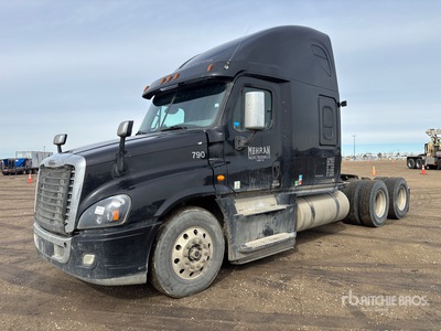 2016 Freightliner Cascadia 125 6x4 T/A Slaapcabine Trekker