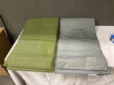 (24) Self-Inflating Mats
