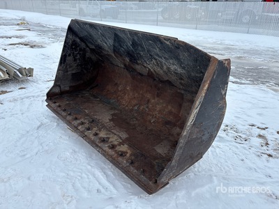 90 in Wheel Loader Bucket - Fits Cat 924G