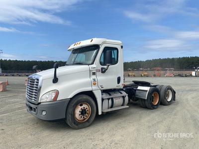 2012 Freightliner Cascadia 125 6x4 T/A Sleeper Truck Tractor