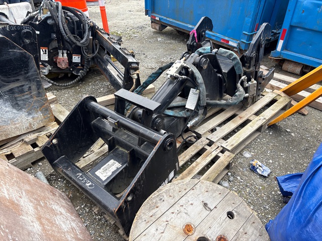 2019 Manitou PSC Hydraulic Rip Handling Clamp Attachment