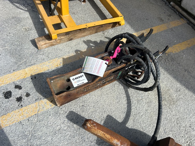 Shearforce SM3 Q/C Hydraulic Breaker Shearforce SM3 Q/C Hydraulic Breaker