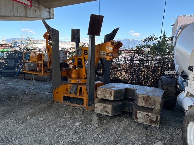 2017 Sutherland/Honda CPS B18 HE RC Concrete Placer