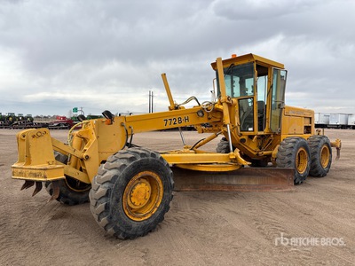 1990 John Deere 772BH Motor Grader