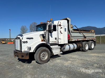 2002 Kenworth T800 6x4 Tipper Truck