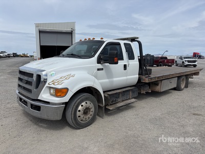 2015 Ford F-650 4x2 Extended Cab Tow Truck